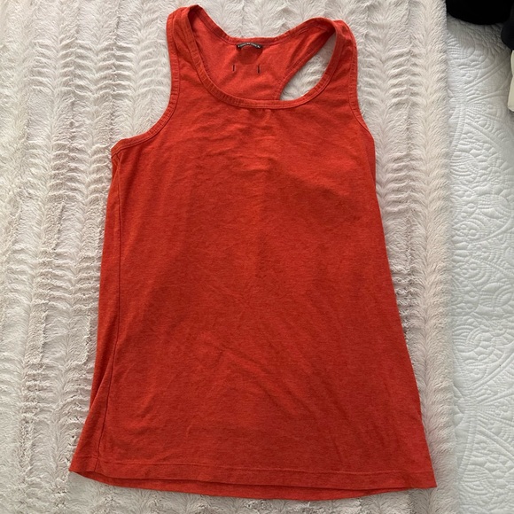 Oiselle light lux tank size 4 - Picture 1 of 2